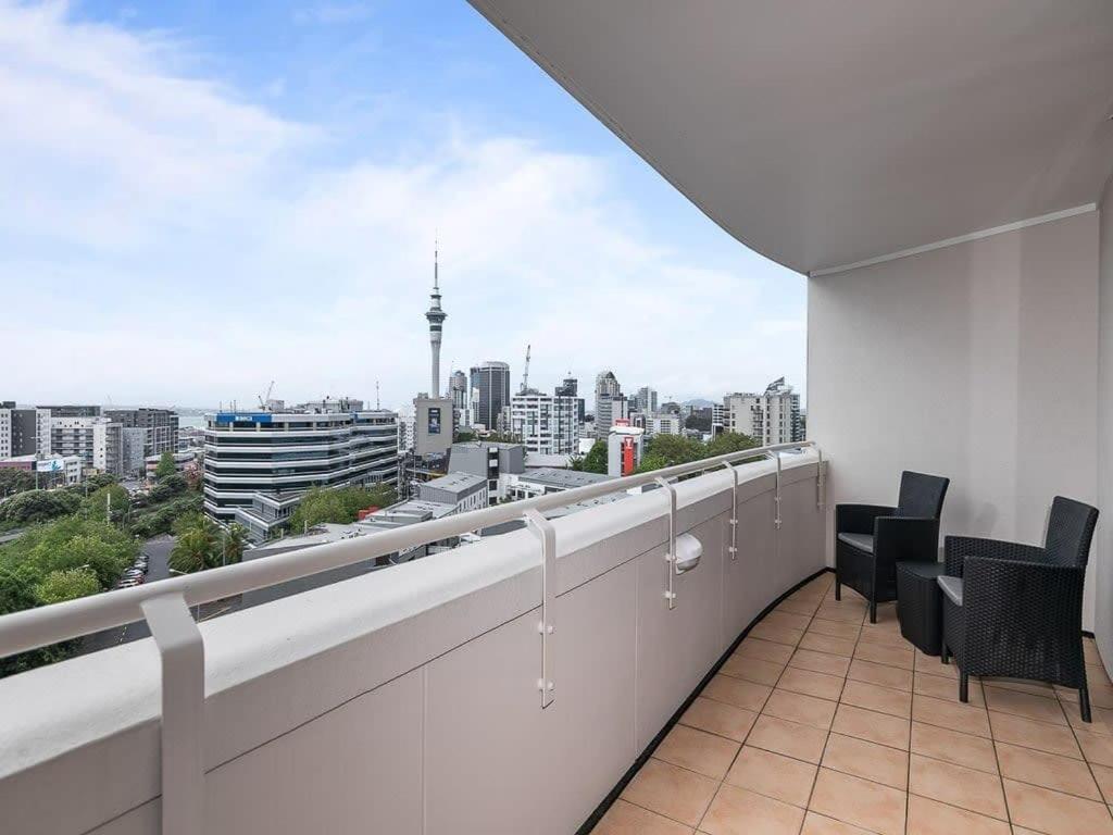 Beautiful Sky Tower View Home Near K' Road W/ Free Parking Окленд Экстерьер фото